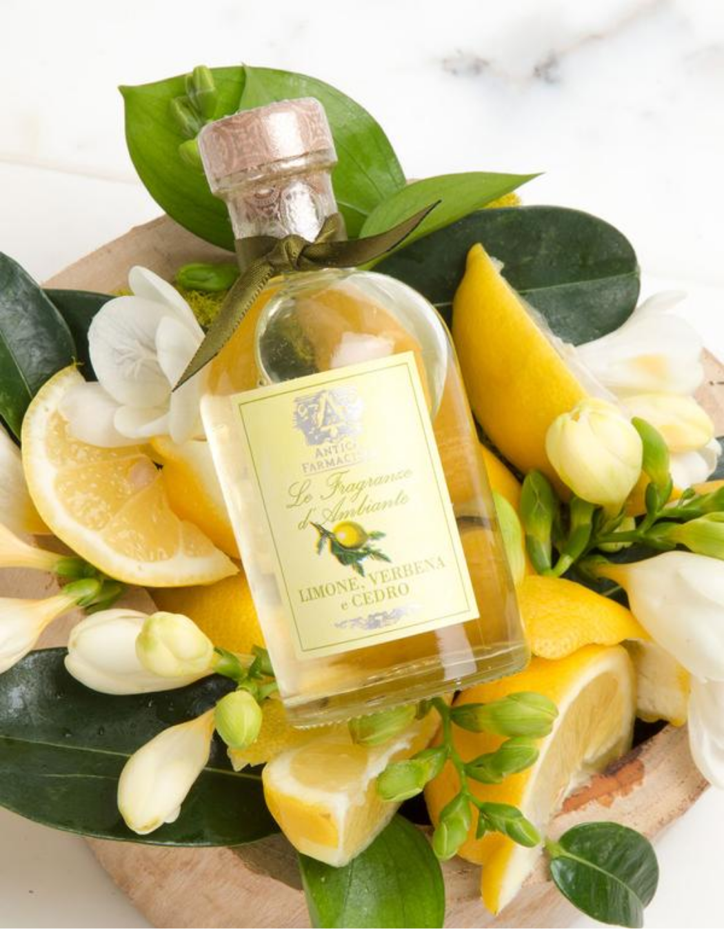 Lemon, Verbena & Cedar scent mood